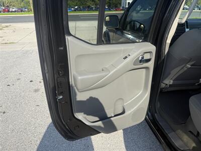 2016 Nissan Frontier SV   - Photo 11 - New Port Richey, FL 34652