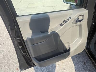2016 Nissan Frontier SV   - Photo 9 - New Port Richey, FL 34652