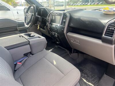 2015 Ford F-150 SUPERCREW XLT   - Photo 11 - New Port Richey, FL 34652