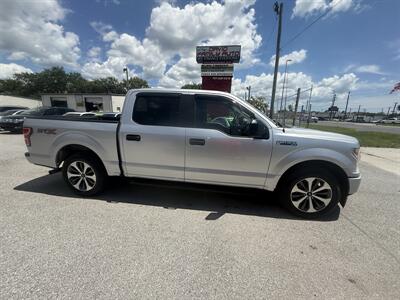 2019 Ford F-150 SUPERCREW XL   - Photo 3 - New Port Richey, FL 34652