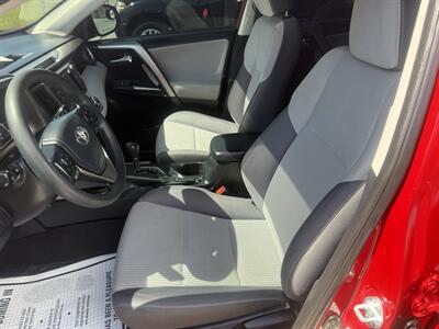 2015 Toyota RAV4 XLE   - Photo 11 - New Port Richey, FL 34652