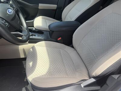 2020 Ford Escape SE   - Photo 11 - New Port Richey, FL 34652