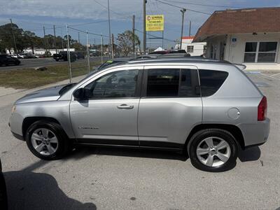 2012 Jeep Compass LATITUDE   - Photo 7 - New Port Richey, FL 34652