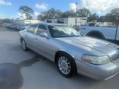 2007 Lincoln Town Car SIGNATURE   - Photo 9 - New Port Richey, FL 34652