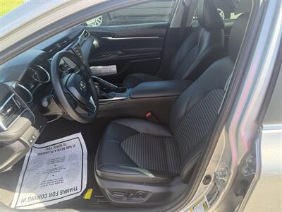 2018 Toyota Camry SE   - Photo 12 - New Port Richey, FL 34652
