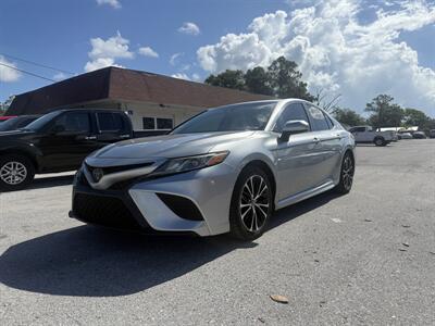 2018 Toyota Camry SE   - Photo 8 - New Port Richey, FL 34652