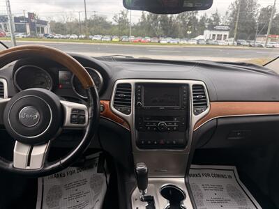 2011 Jeep Grand Cherokee OVERLAND   - Photo 11 - New Port Richey, FL 34652