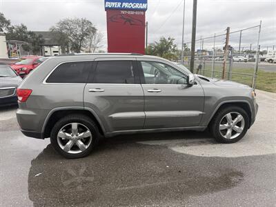 2011 Jeep Grand Cherokee OVERLAND   - Photo 4 - New Port Richey, FL 34652