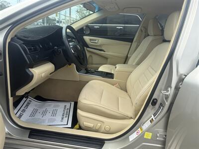 2017 Toyota Camry LE   - Photo 11 - New Port Richey, FL 34652