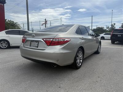 2017 Toyota Camry LE   - Photo 6 - New Port Richey, FL 34652