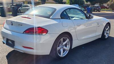 2011 BMW Z4 sDrive30i   - Photo 2 - Riverside, CA 92504