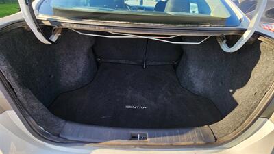 2017 Nissan Sentra SR   - Photo 13 - Riverside, CA 92504