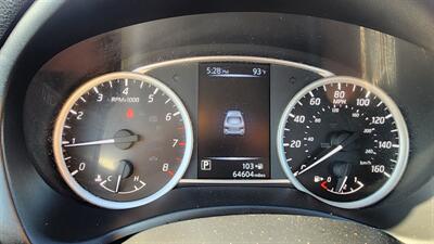 2017 Nissan Sentra SR   - Photo 8 - Riverside, CA 92504