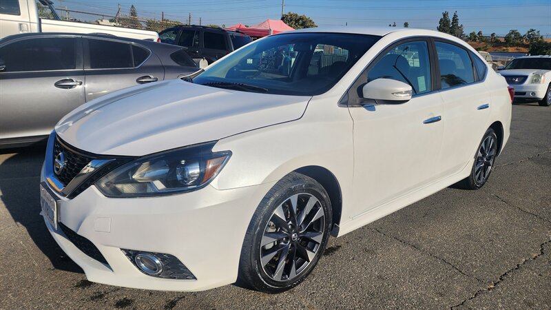 2017 Nissan Sentra SR   - Photo 1 - Riverside, CA 92504