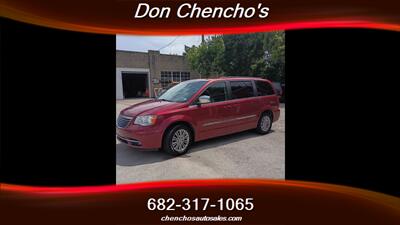 2016 Chrysler Town and Country Touring-L - Photo 1 - Cleburne, TX 76033