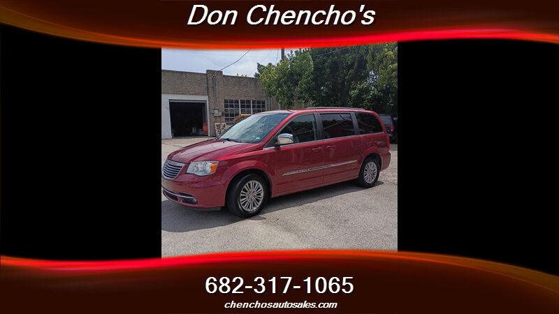 2016 Chrysler Town and Country Touring-L   - Photo 1 - Cleburne, TX 76033