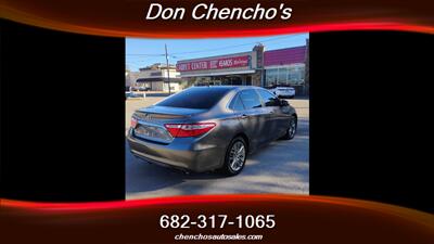 2016 Toyota Camry SE   - Photo 2 - Cleburne, TX 76033