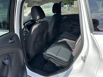 2015 Ford Escape SE   - Photo 8 - Hopkinsville, KY 42240