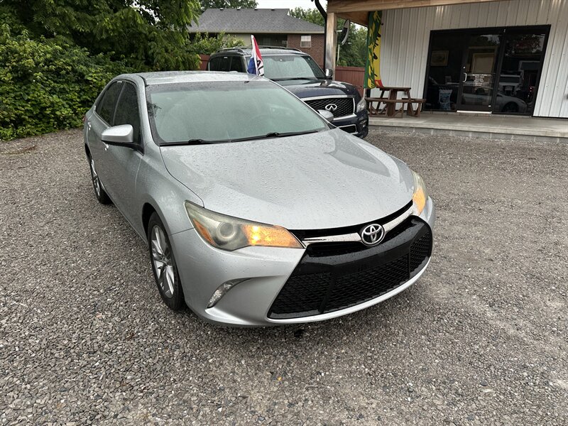 2015 Toyota Camry LE   - Photo 1 - Hopkinsville, KY 42240