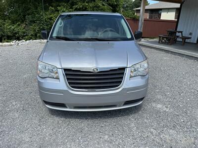 2008 Chrysler Town & Country LX   - Photo 2 - Hopkinsville, KY 42240