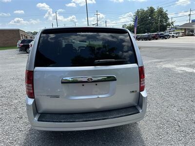 2008 Chrysler Town & Country LX   - Photo 5 - Hopkinsville, KY 42240