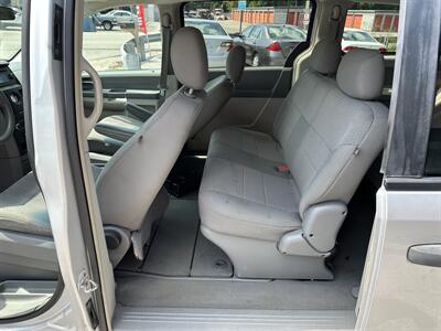 2008 Chrysler Town & Country LX   - Photo 7 - Hopkinsville, KY 42240