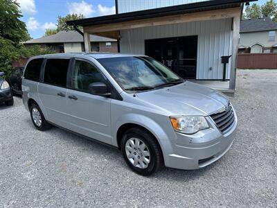 2008 Chrysler Town & Country LX   - Photo 1 - Hopkinsville, KY 42240