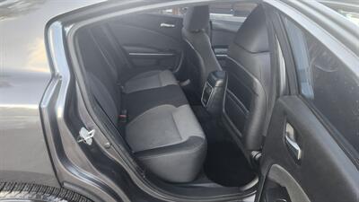 2015 Dodge Charger SE   - Photo 8 - Hopkinsville, KY 42240