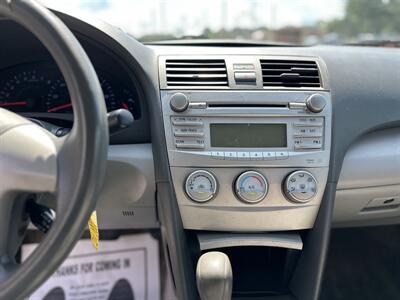 2011 Toyota Camry   - Photo 11 - Hopkinsville, KY 42240