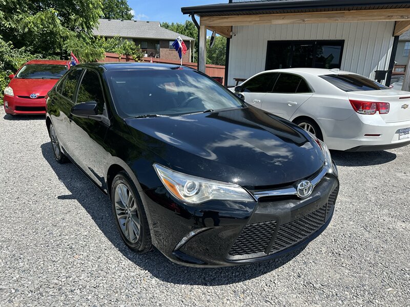 2017 Toyota Camry LE   - Photo 1 - Hopkinsville, KY 42240