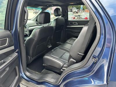 2016 Ford Explorer XLT   - Photo 8 - Hopkinsville, KY 42240