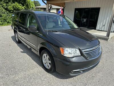 2012 Chrysler Town & Country Touring   - Photo 1 - Hopkinsville, KY 42240