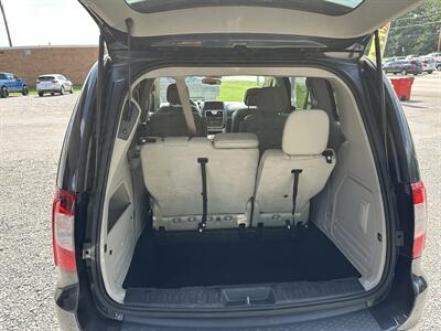2012 Chrysler Town & Country Touring   - Photo 9 - Hopkinsville, KY 42240