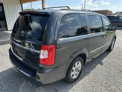 2012 Chrysler Town & Country Touring   - Photo 6 - Hopkinsville, KY 42240
