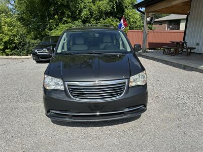 2012 Chrysler Town & Country Touring   - Photo 2 - Hopkinsville, KY 42240