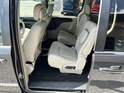2012 Chrysler Town & Country Touring   - Photo 8 - Hopkinsville, KY 42240