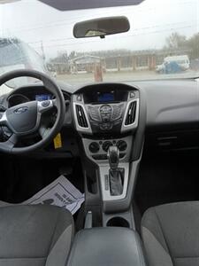 2014 Ford Focus SE   - Photo 7 - Hopkinsville, KY 42240