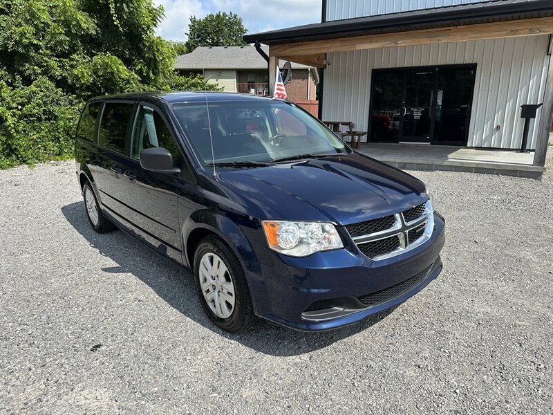 2017 Dodge Grand Caravan SE   - Photo 1 - Hopkinsville, KY 42240