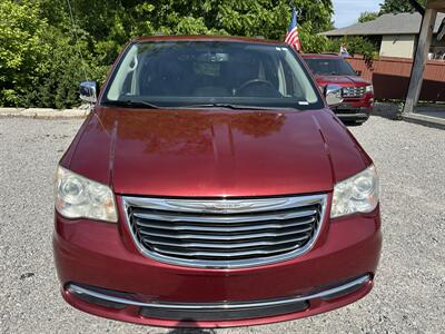 2015 Chrysler Town & Country Limited Platinum   - Photo 2 - Hopkinsville, KY 42240