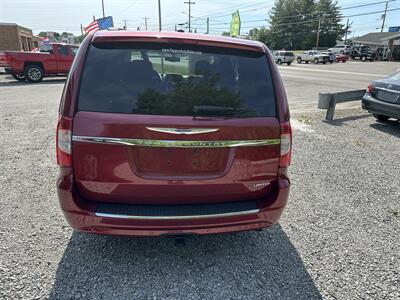 2015 Chrysler Town & Country Limited Platinum   - Photo 5 - Hopkinsville, KY 42240