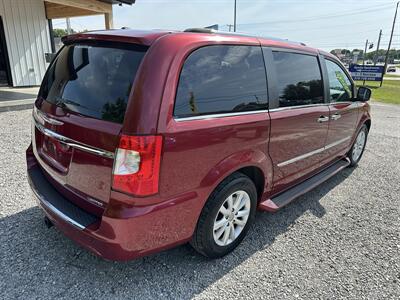 2015 Chrysler Town & Country Limited Platinum   - Photo 6 - Hopkinsville, KY 42240