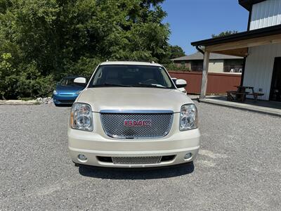 2010 GMC Yukon DENALI   - Photo 2 - Hopkinsville, KY 42240