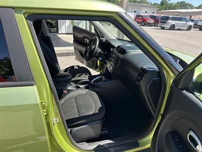 2015 Kia Soul   - Photo 10 - Hopkinsville, KY 42240