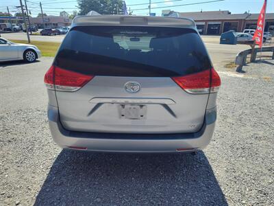 2014 Toyota Sienna LE   - Photo 3 - Hopkinsville, KY 42240