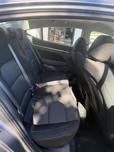 2018 Hyundai ELANTRA SEL   - Photo 5 - Hopkinsville, KY 42240