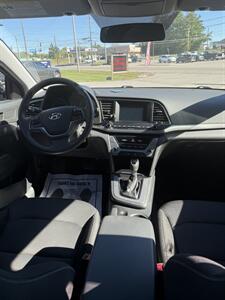 2018 Hyundai ELANTRA SEL   - Photo 6 - Hopkinsville, KY 42240