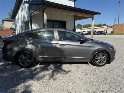 2018 Hyundai ELANTRA SEL   - Photo 4 - Hopkinsville, KY 42240