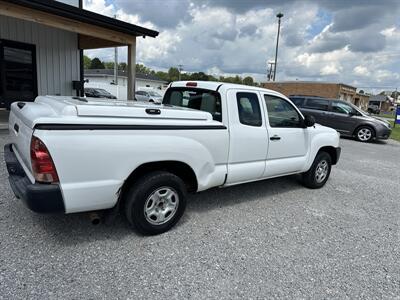 2015 Toyota Tacoma ACCESS CAB   - Photo 6 - Hopkinsville, KY 42240