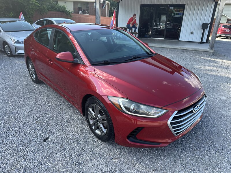 2017 Hyundai ELANTRA SE   - Photo 1 - Hopkinsville, KY 42240