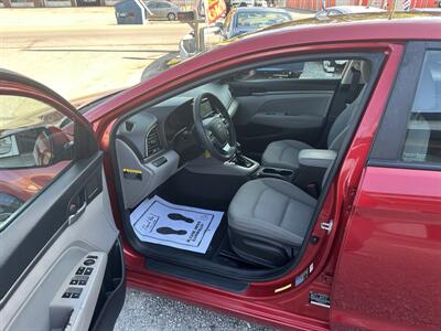 2017 Hyundai ELANTRA SE   - Photo 7 - Hopkinsville, KY 42240